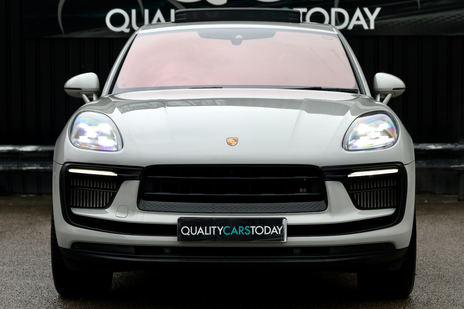 Used Porsche Macan 2023 for sale - 77694614: Photo 4