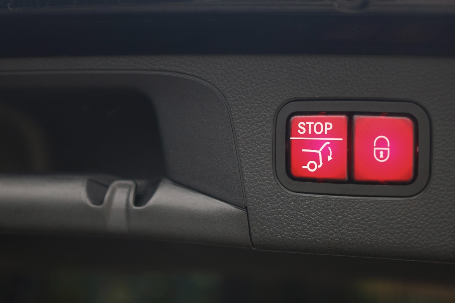 Used Mercedes-Benz GLC 2018 for sale - 76483142: Photo 20