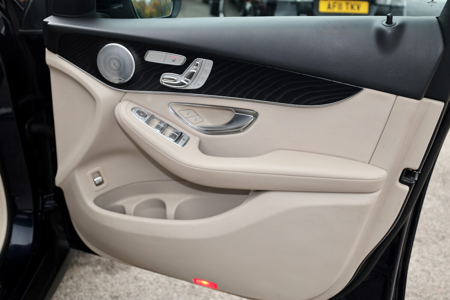 Used Mercedes-Benz GLC 2018 for sale - 76483142: Photo 23