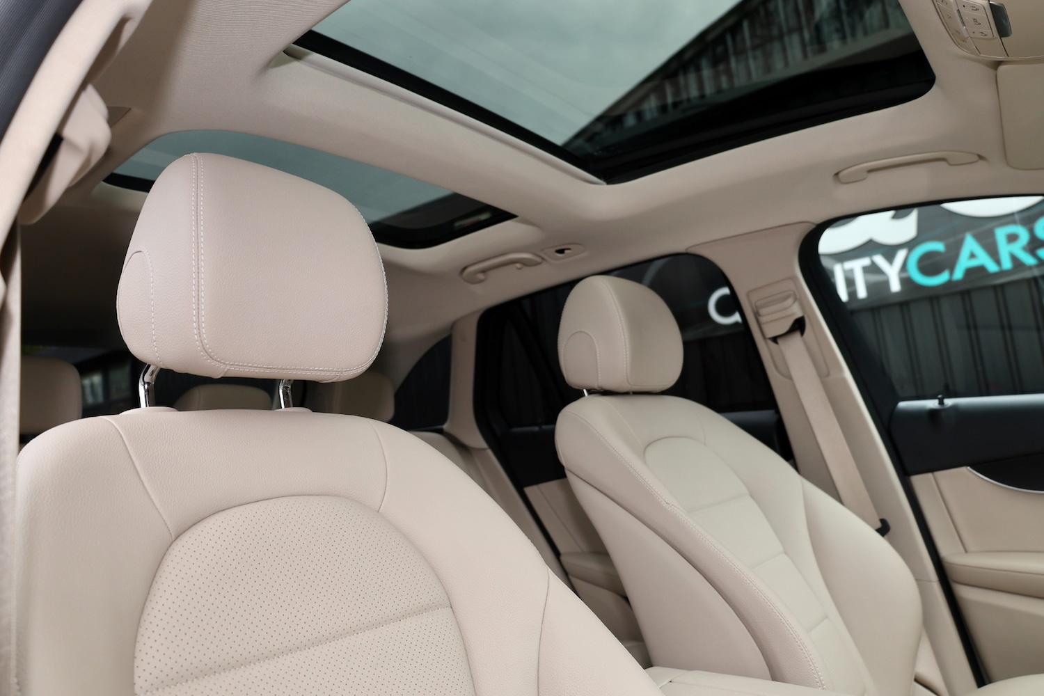 Used Mercedes-Benz GLC 2018 for sale - 76483142: Photo 7