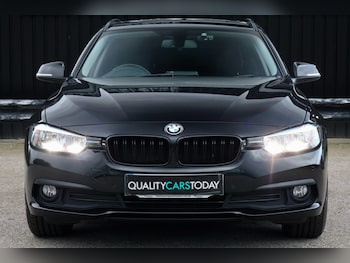 Used BMW 3 Series 2017 for sale - 77750385: Photo