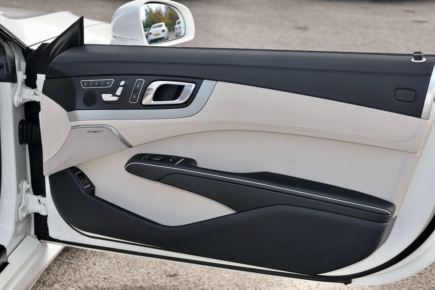 Used Mercedes-Benz SL 2014 for sale - 76401199: Photo 29