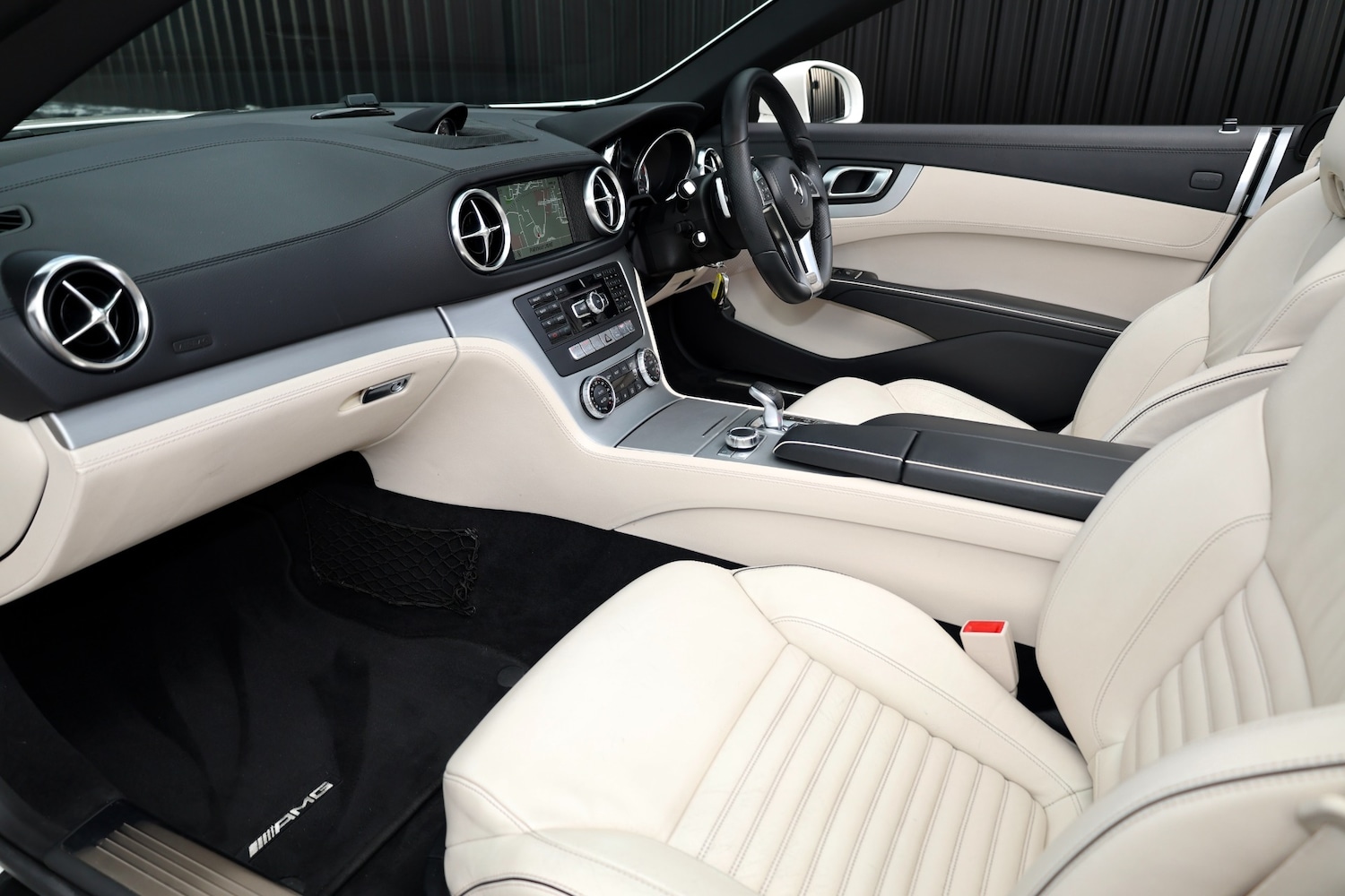 Used Mercedes-Benz SL 2014 for sale - 76401199: Photo 3