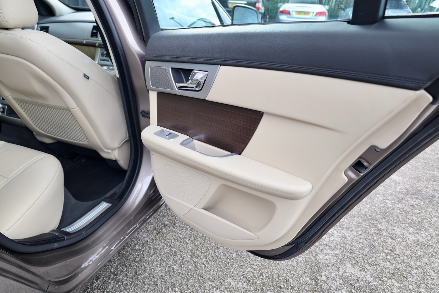 Used Jaguar XF 2014 for sale - 77709100: Photo 19