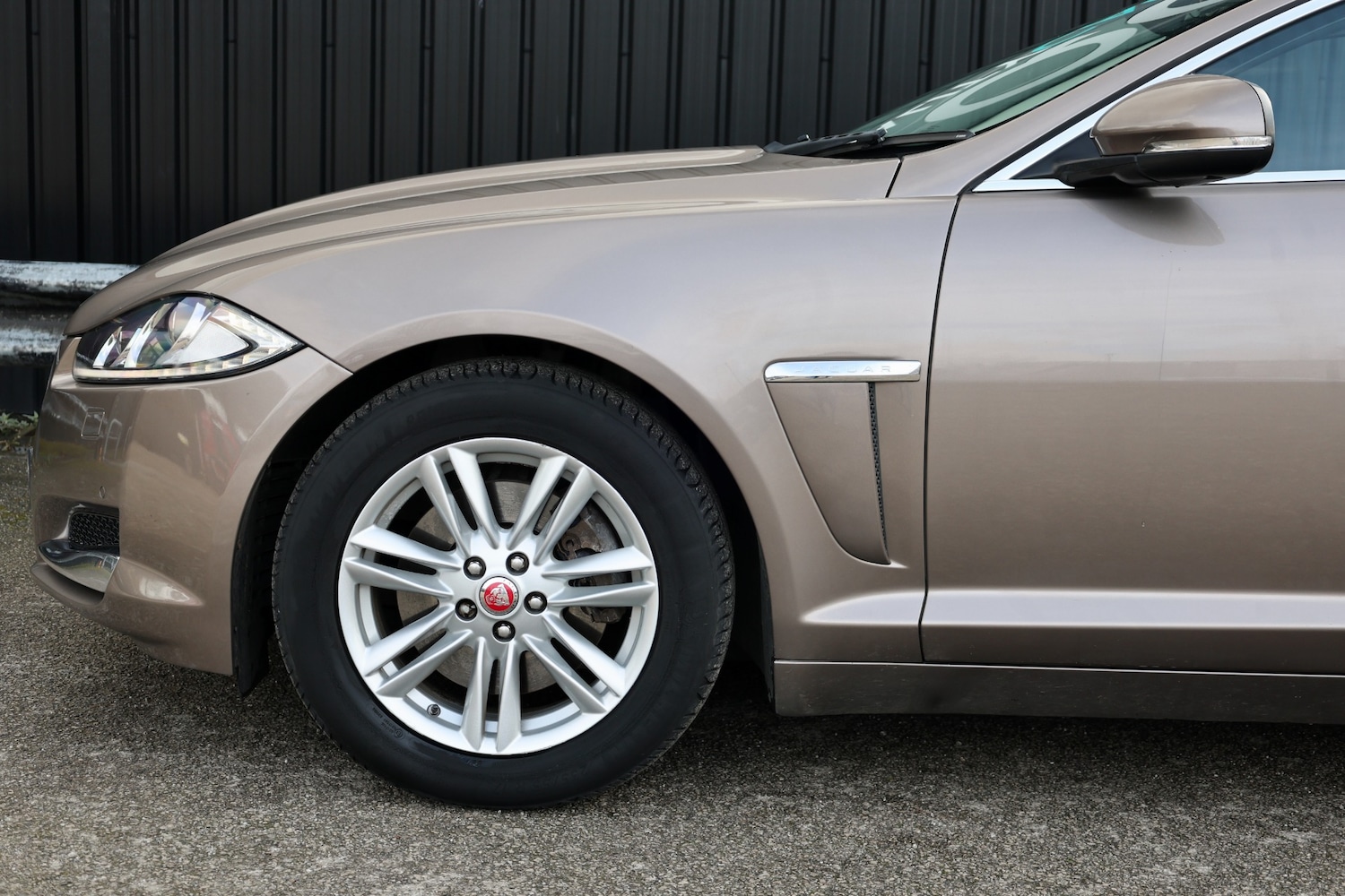 Used Jaguar XF 2014 for sale - 77709100: Photo 23