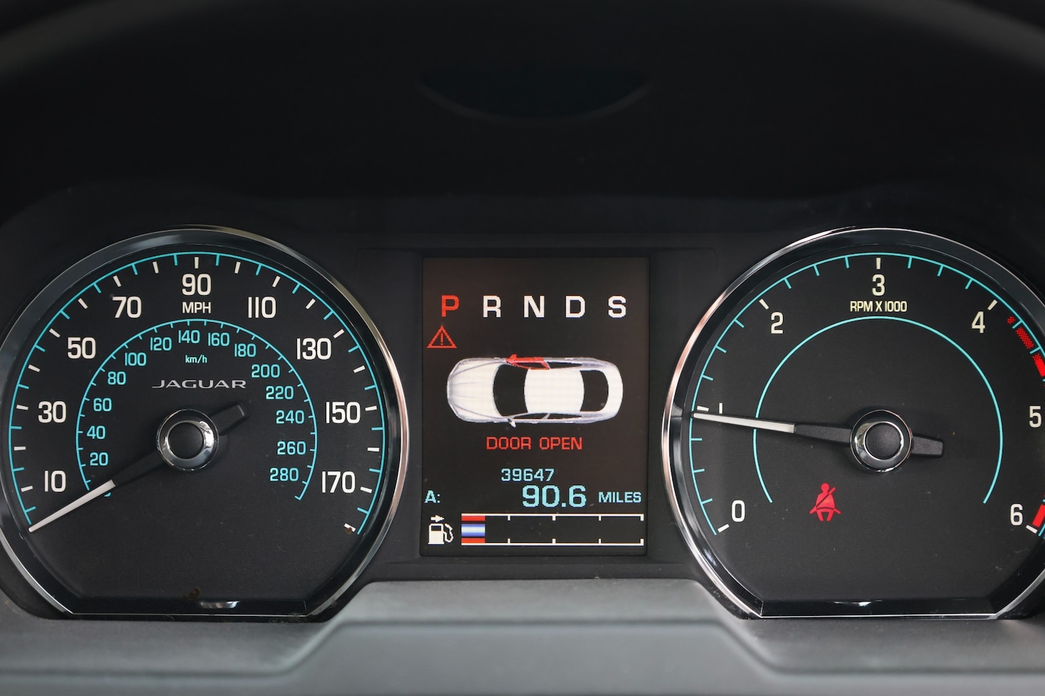 Used Jaguar XF 2014 for sale - 77709100: Photo 27