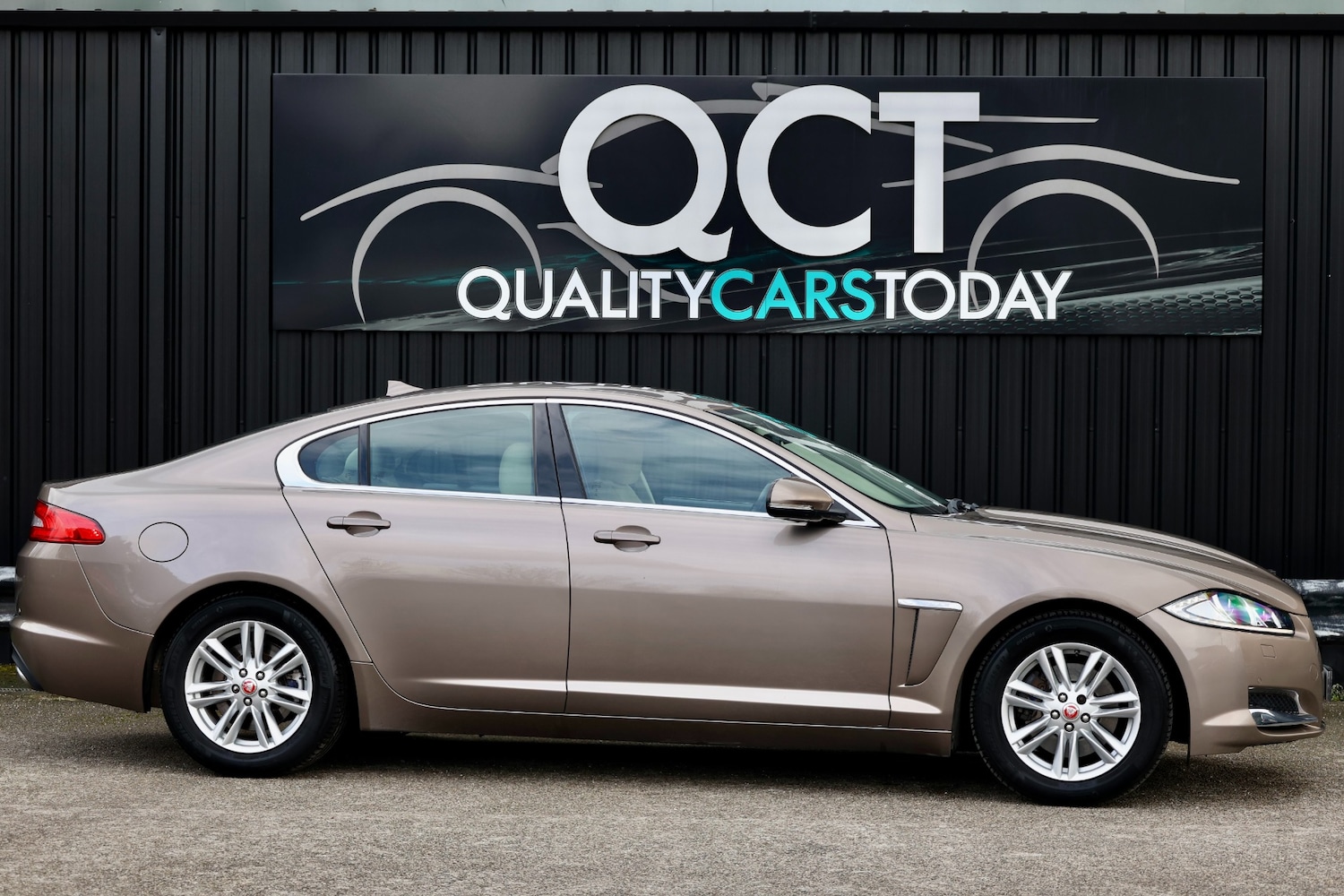 Used Jaguar XF 2014 for sale - 77709100: Photo 6