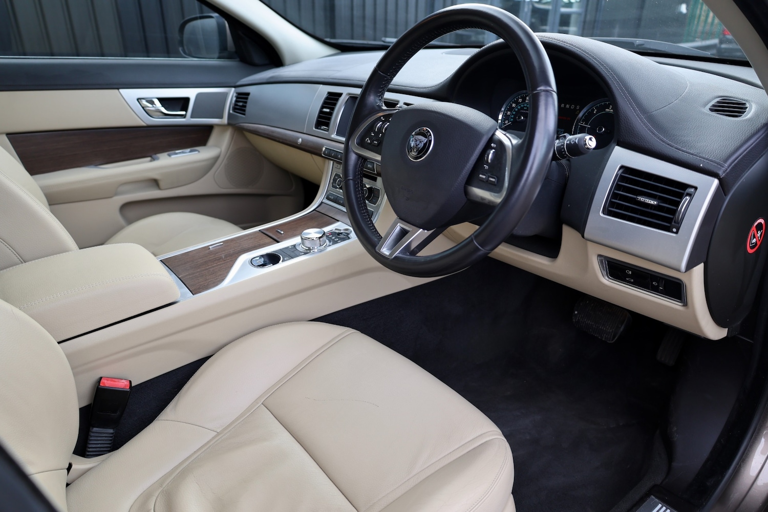 Used Jaguar XF 2014 for sale - 77709100: Photo 7