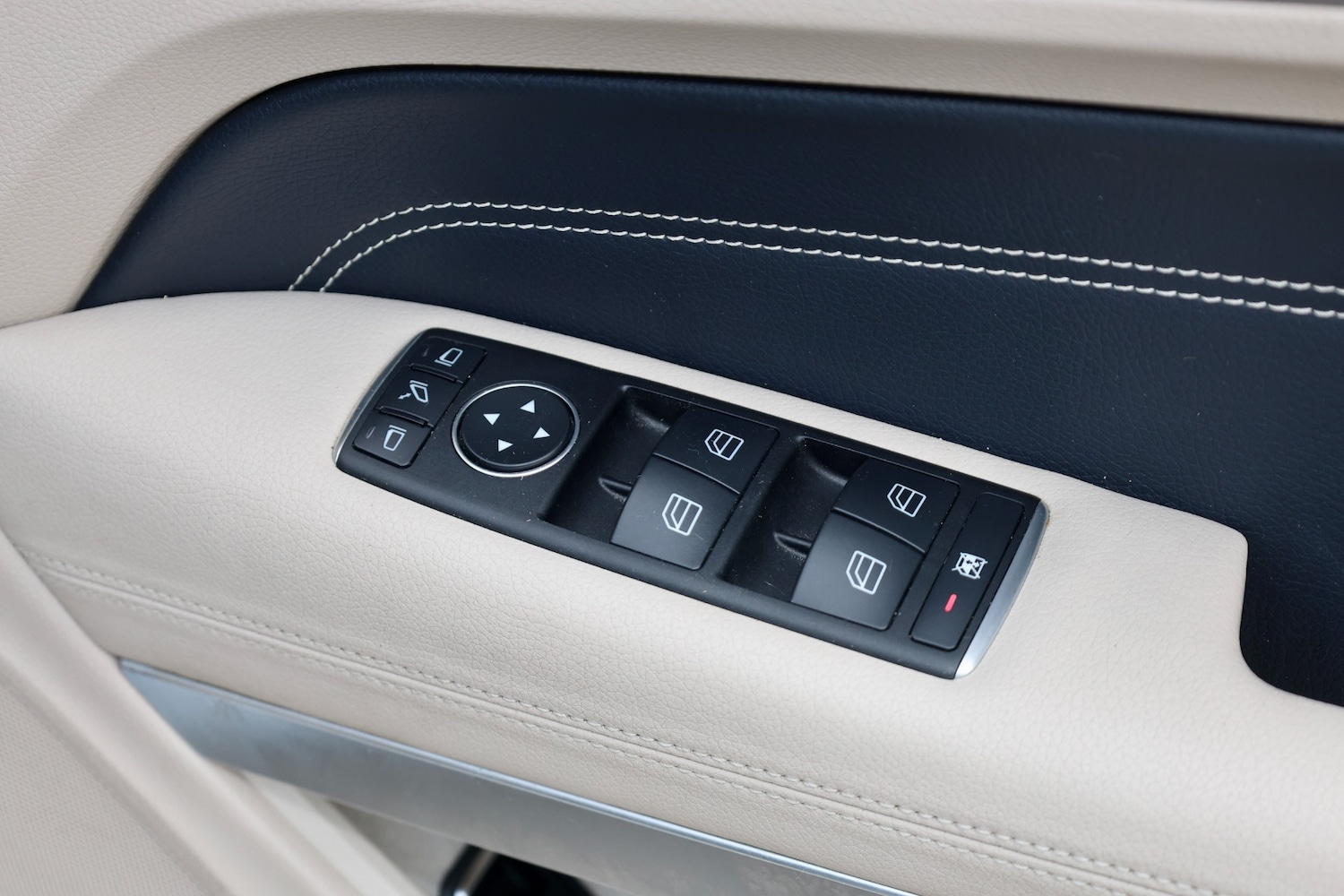 Used Mercedes-Benz E Class 2014 for sale - 76553317: Photo 18