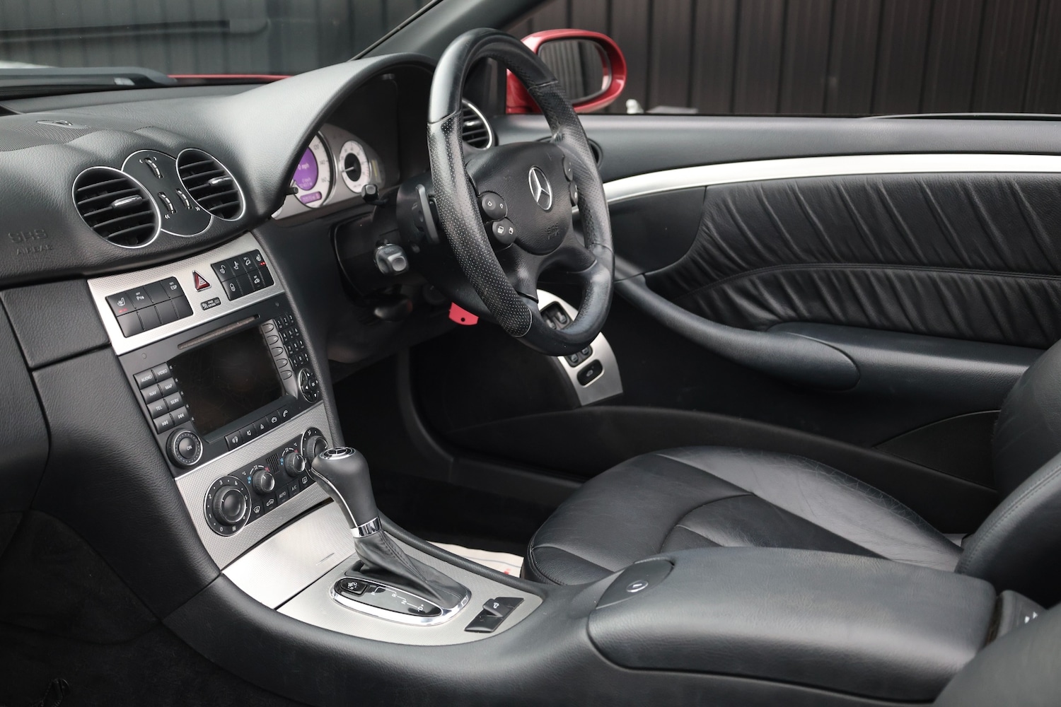 Used Mercedes-Benz CLK 2009 for sale - 76285973: Photo 9