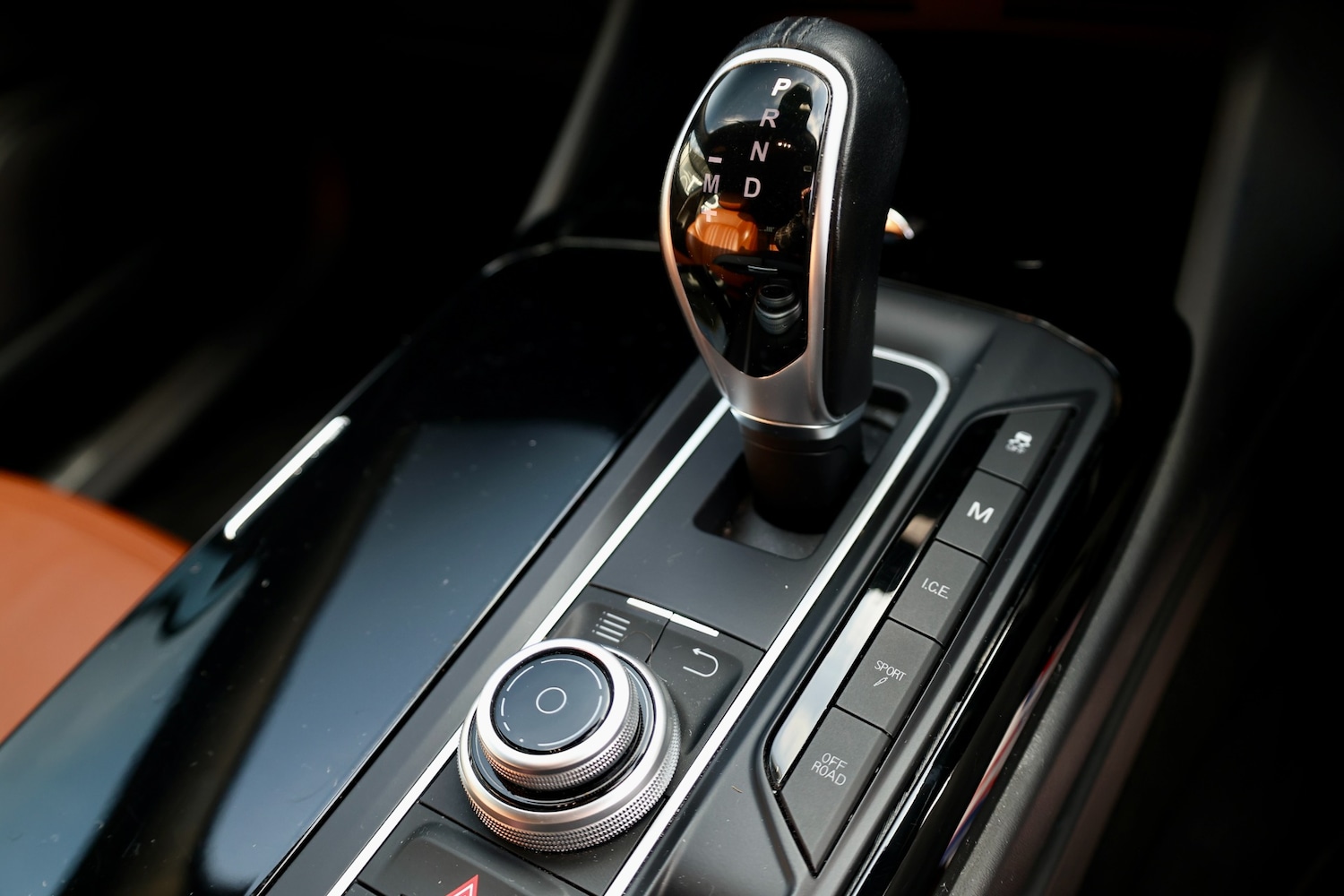 Used Maserati Levante 2016 for sale - 77983452: Photo 14