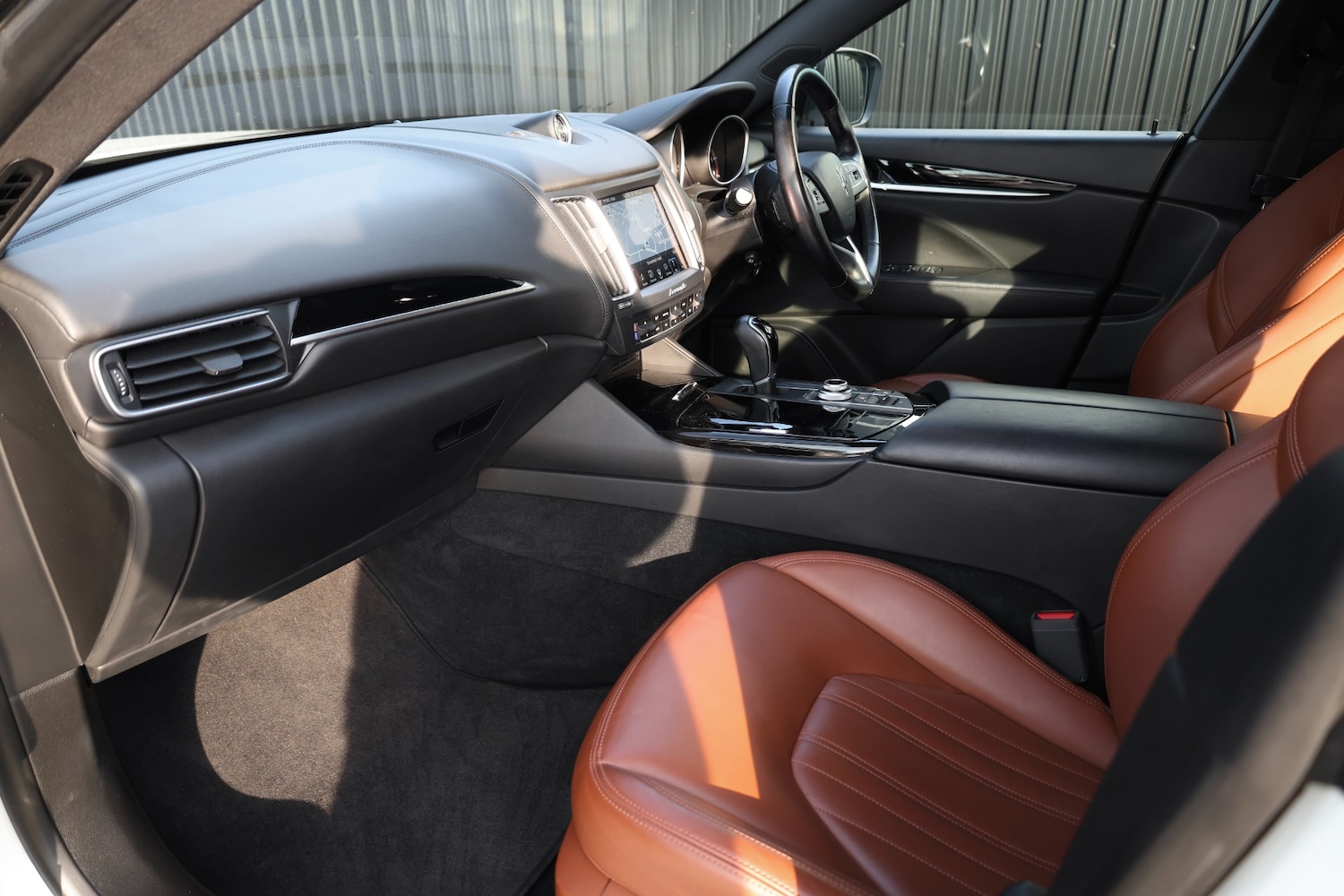 Used Maserati Levante 2016 for sale - 77983452: Photo 3