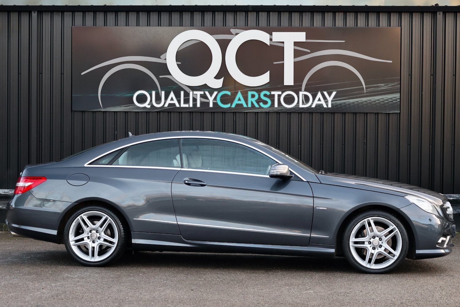 Used Mercedes-Benz E Class 2011 for sale - 77127675: Photo 9