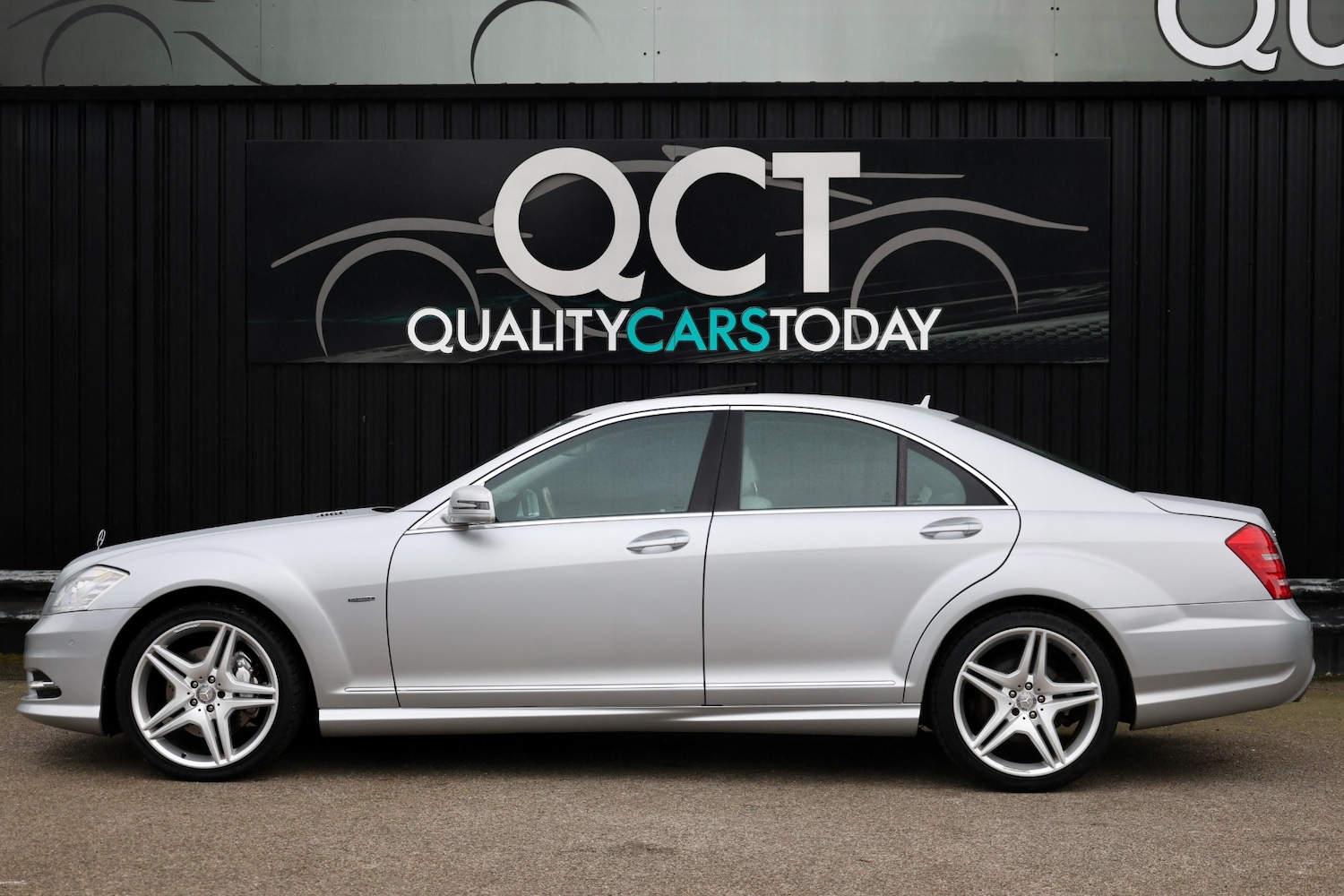 Used Mercedes-Benz S Class 2011 for sale - 77655999: Photo 2