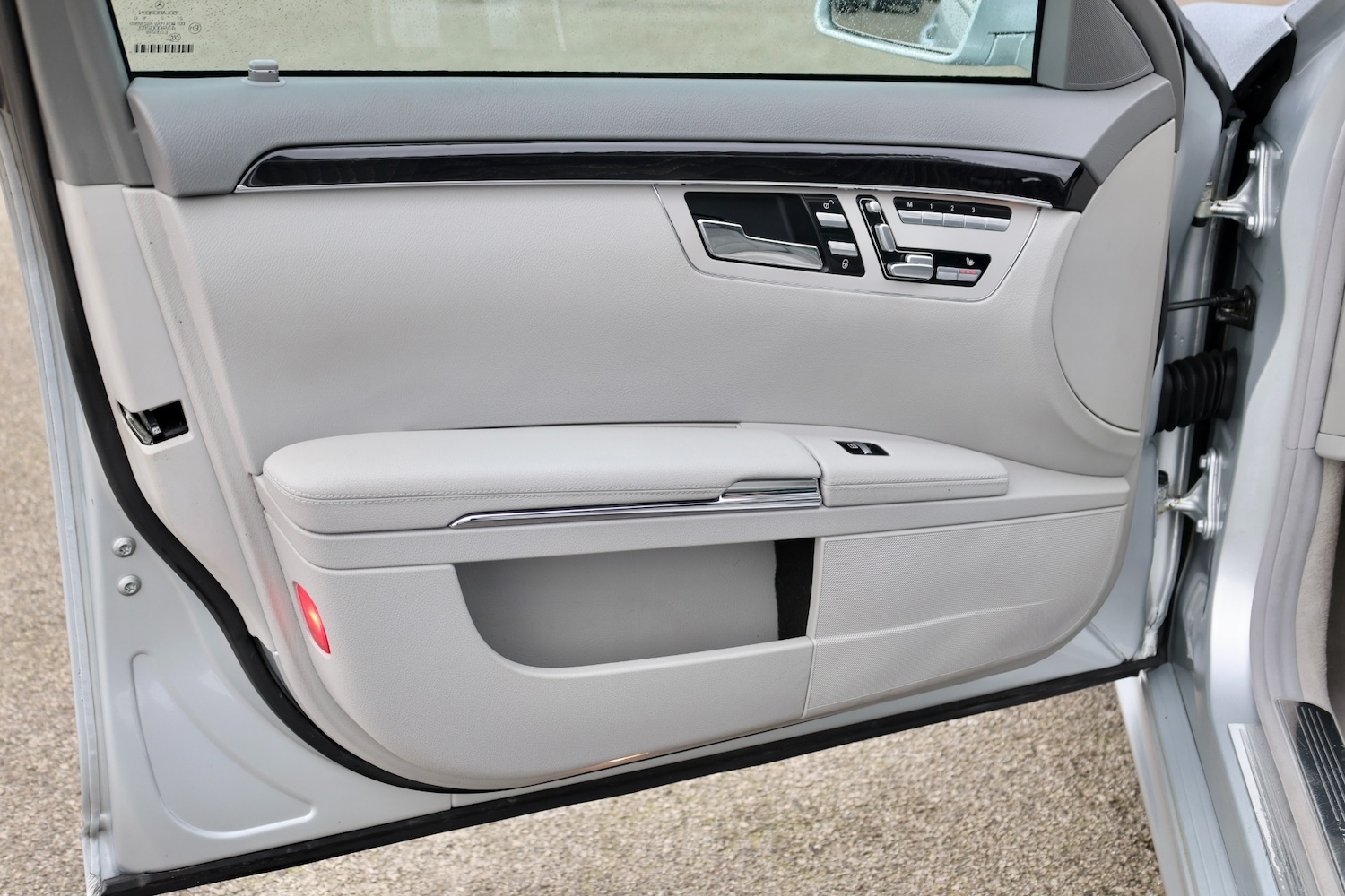 Used Mercedes-Benz S Class 2011 for sale - 77655999: Photo 33