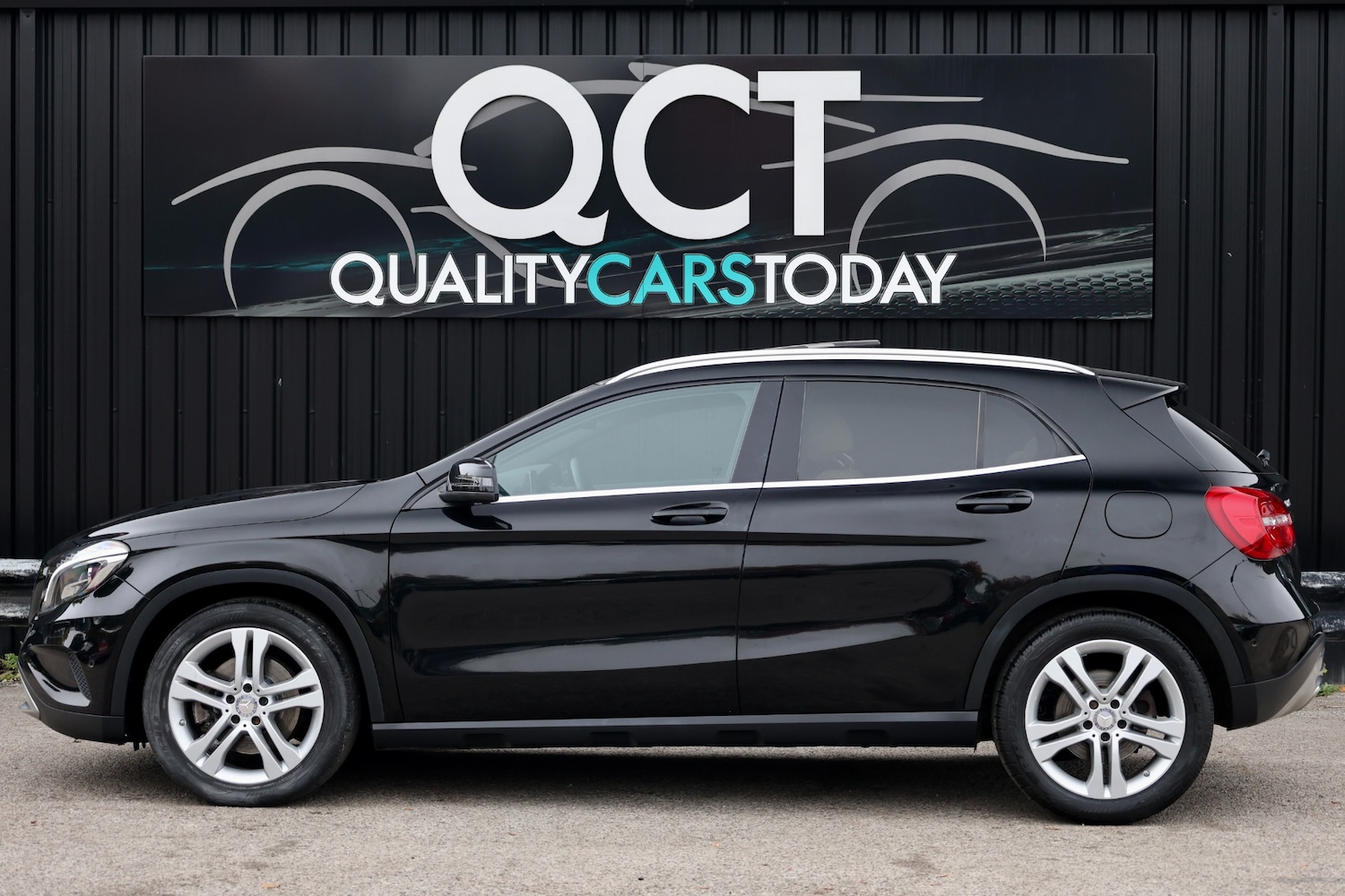 Used Mercedes-Benz GLA 2014 for sale - 76286201: Photo 2