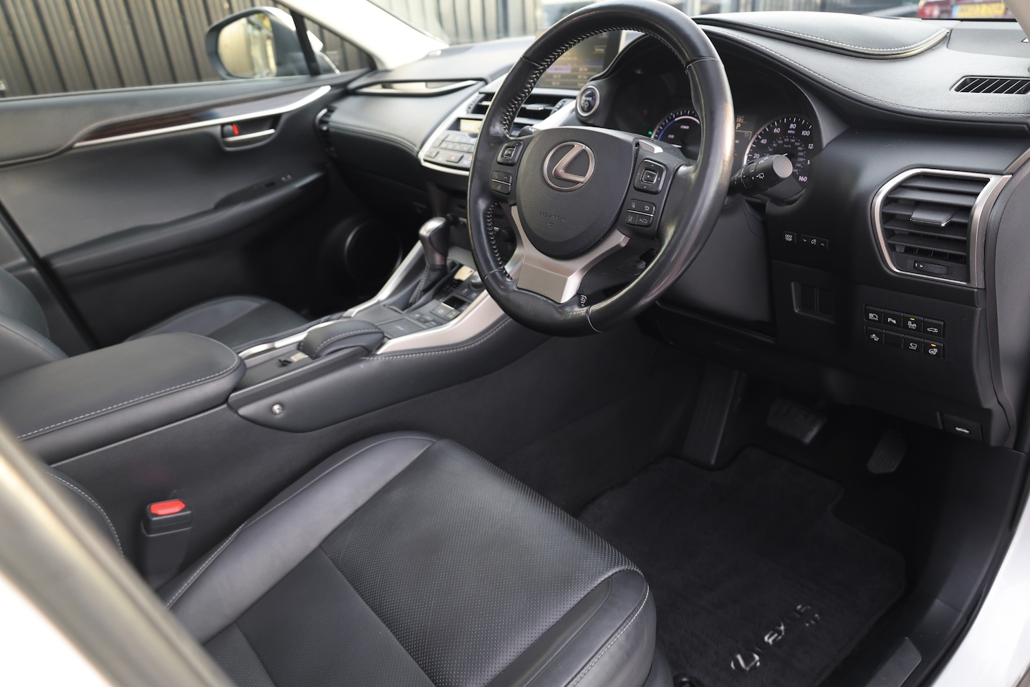 Used Lexus NX 2017 for sale - 76411473: Photo 7