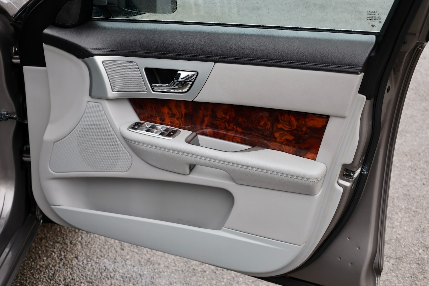 Used Jaguar XF 2012 for sale - 77500683: Photo 18