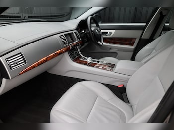 Used Jaguar XF 2012 for sale - 77500683: Photo