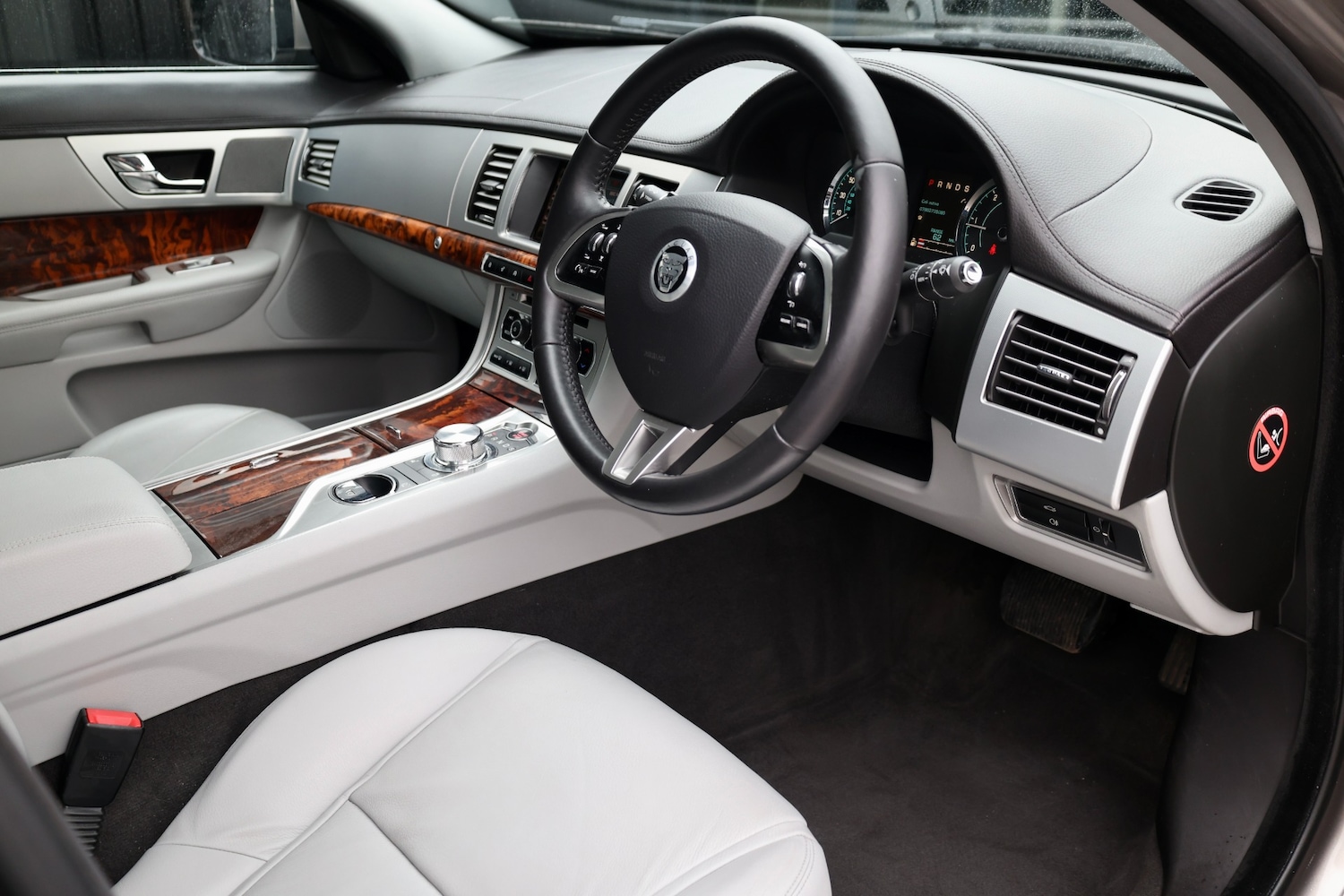 Used Jaguar XF 2012 for sale - 77500683: Photo 8