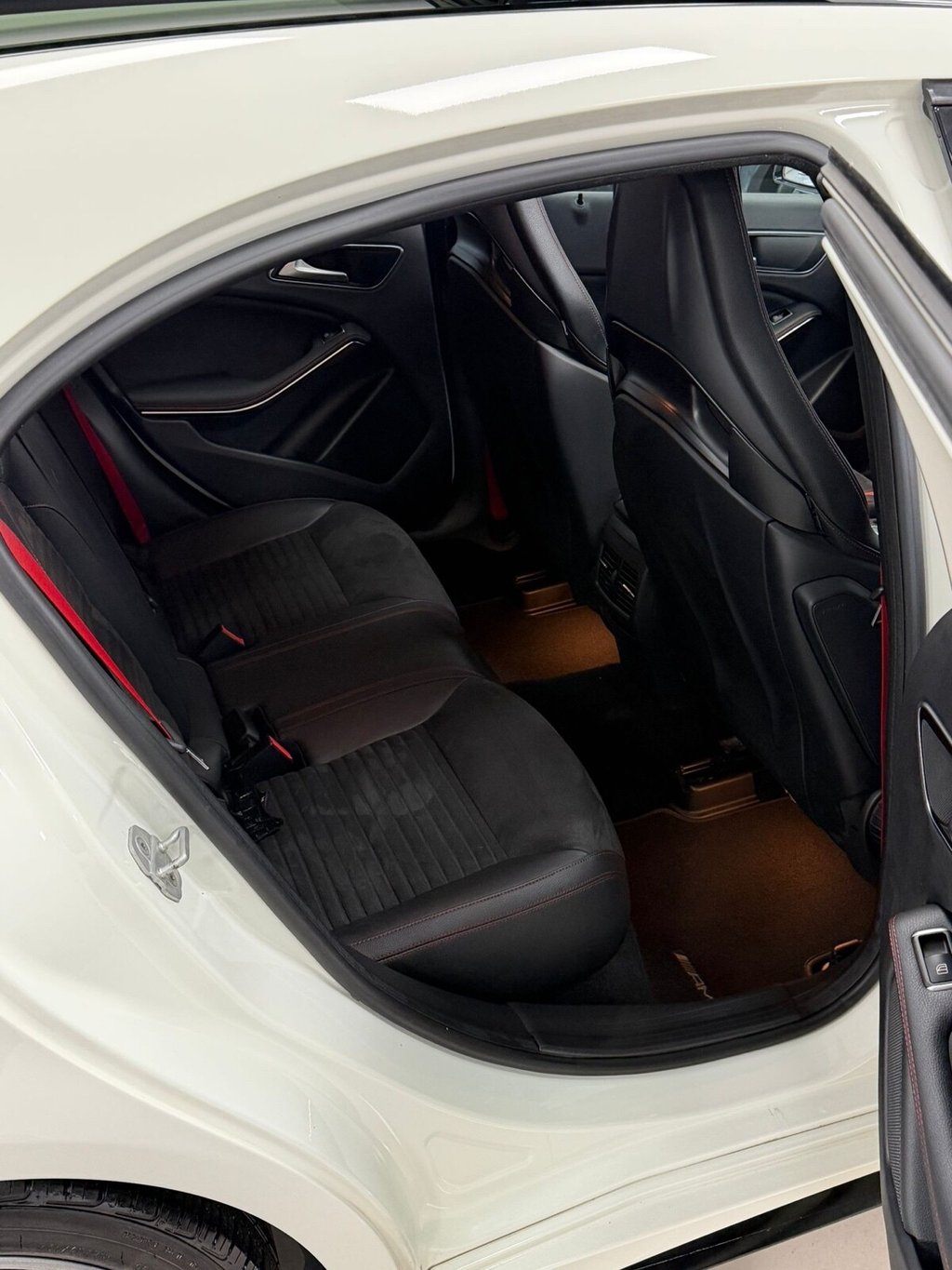 Used Mercedes-Benz A-Class 2015 for sale - 78056284: Photo 39