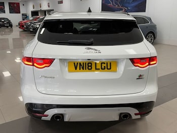 Used Jaguar F-Pace 2018 for sale - 78487867: Photo