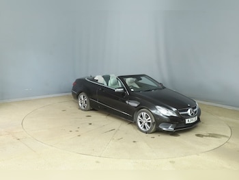 Used Mercedes-Benz E Class 2014 for sale - 78570279: Photo
