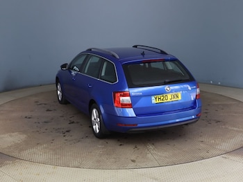 Used Skoda Octavia 2020 for sale - 79032452: Photo