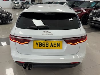Used Jaguar XF 2018 for sale - 75515446: Photo
