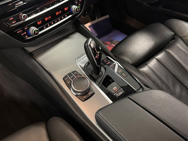 Used BMW 5 Series 2017 for sale - 75653925: Photo 44