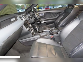 Used Ford Mustang 2016 for sale - 76266930: Photo 2
