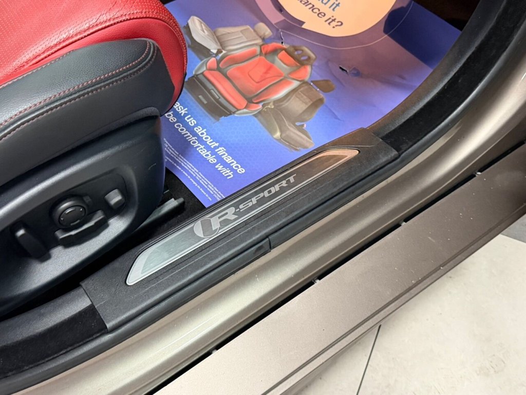 Used Jaguar XE 2017 for sale - 76496323: Photo 27