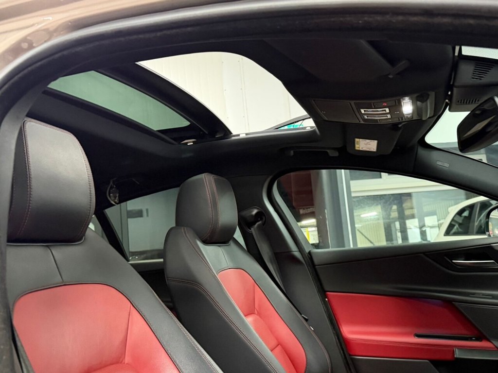 Used Jaguar XE 2017 for sale - 76496323: Photo 34