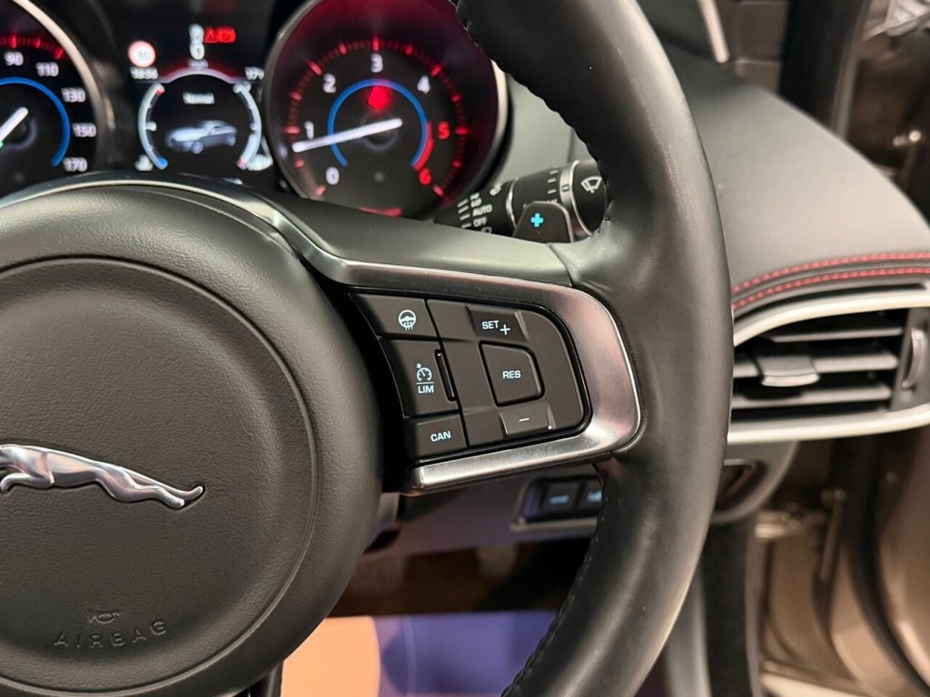 Used Jaguar XE 2017 for sale - 76496323: Photo 40