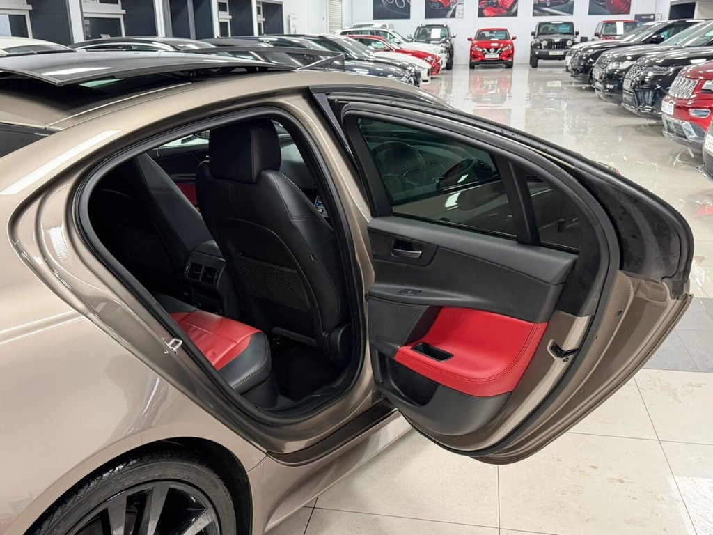 Used Jaguar XE 2017 for sale - 76496323: Photo 47