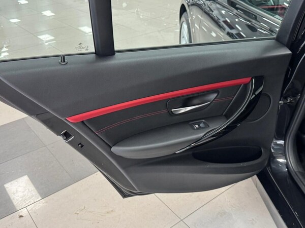 Used BMW 3 Series 2017 for sale - 76235485: Photo 35