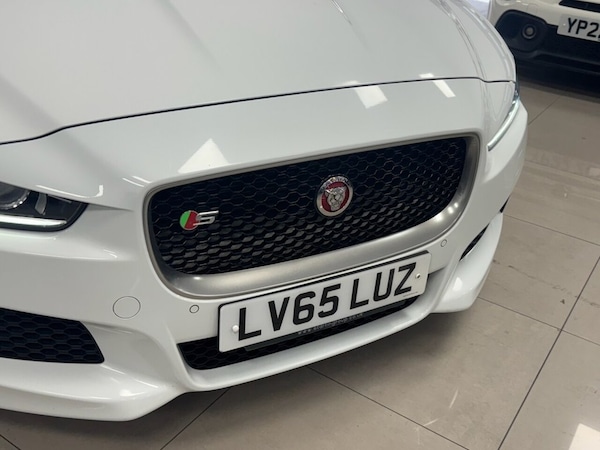 Used Jaguar XE 2015 for sale - 76291747: Photo 15