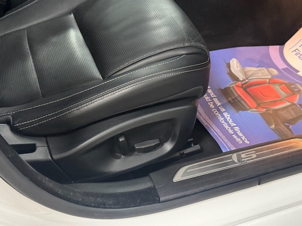 Used Jaguar XE 2015 for sale - 76291747: Photo 25