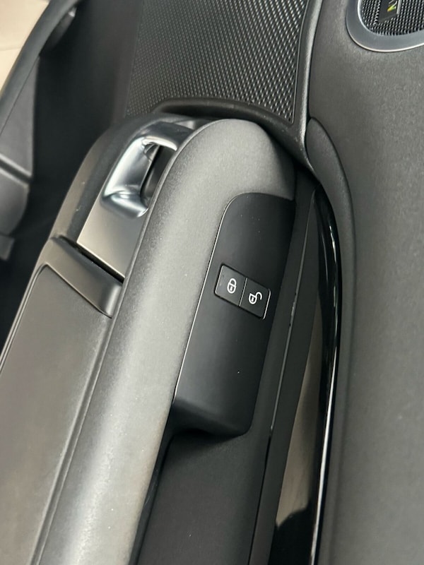 Used Land Rover Discovery 2019 for sale - 73831655: Photo 14