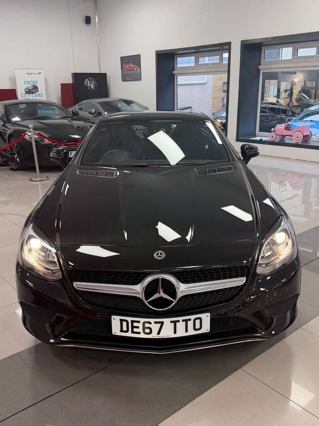 Used Mercedes-Benz SLC 2017 for sale - 77313173: Photo 11