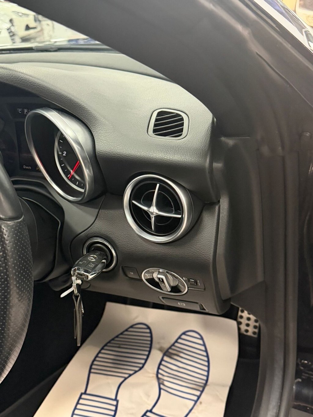 Used Mercedes-Benz SLC 2017 for sale - 77313173: Photo 33