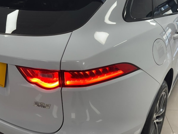 Used Jaguar F-Pace 2017 for sale - 76106024: Photo 13