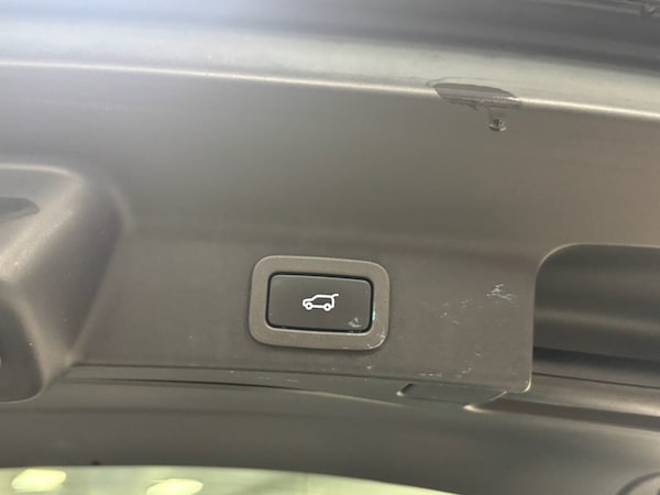 Used Jaguar F-Pace 2017 for sale - 76106024: Photo 17
