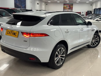 Used Jaguar F-Pace 2017 for sale - 76106024: Photo 2