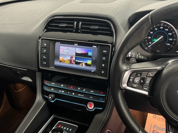 Used Jaguar F-Pace 2017 for sale - 76106024: Photo 33