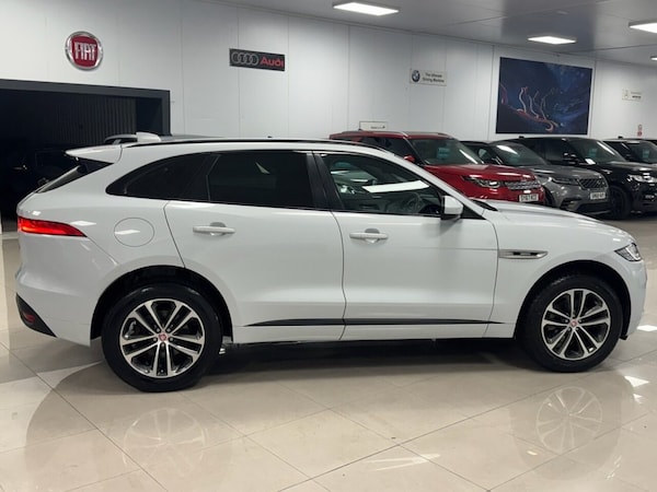 Used Jaguar F-Pace 2017 for sale - 76106024: Photo 3