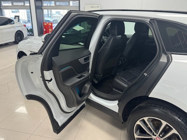 Used Jaguar F-Pace 2017 for sale - 76106024: Photo 40