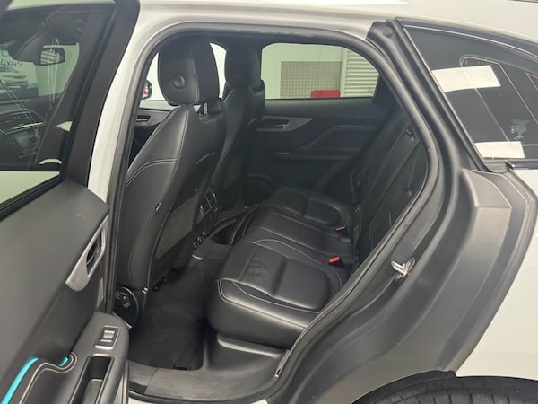 Used Jaguar F-Pace 2017 for sale - 76106024: Photo 42