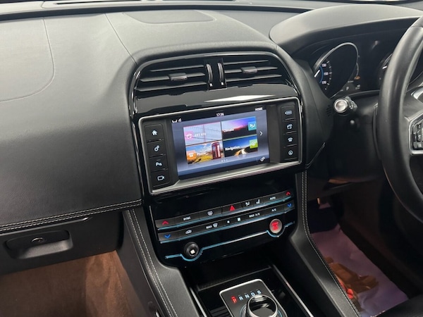 Used Jaguar F-Pace 2017 for sale - 76106024: Photo 49