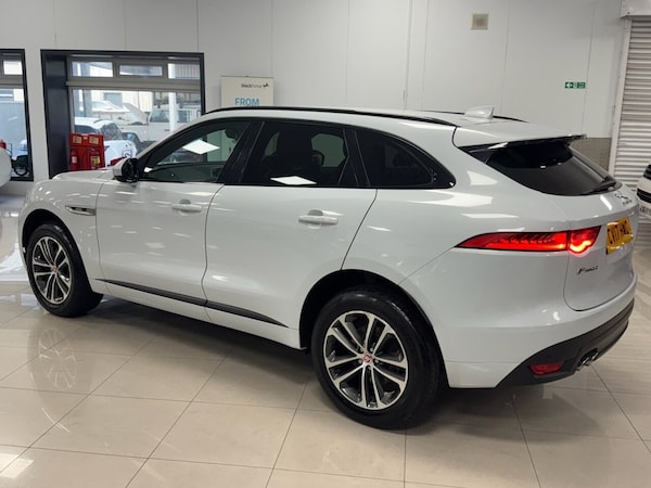 Used Jaguar F-Pace 2017 for sale - 76106024: Photo 6